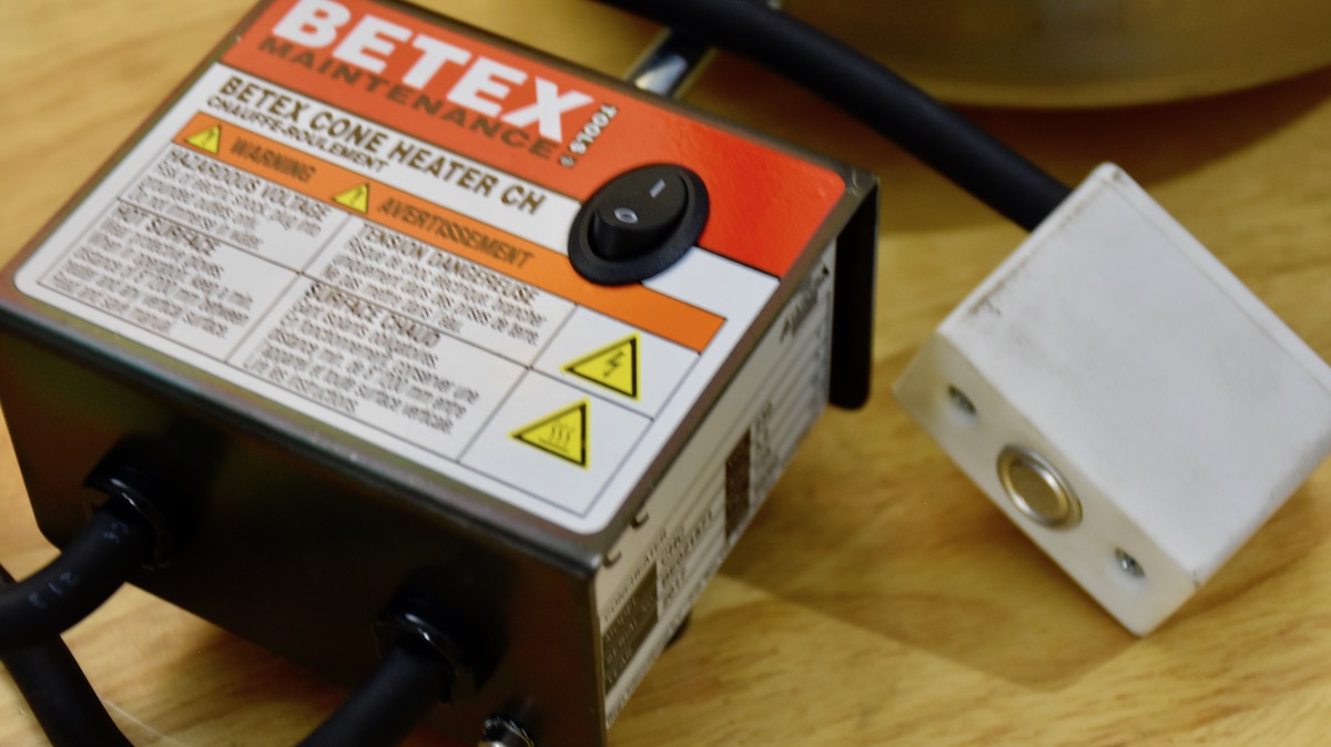 Chỉ 1 công tắc, bật lên là chạy, nung nóng vòng bi